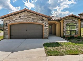 7 Ocaso Dr, Asheville, NC 28806