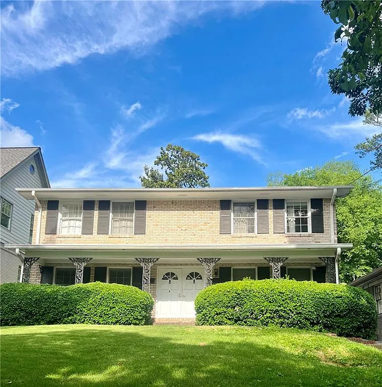 2 bed, 1.5 bath, 1092 sqft, $2,000 — Photo 1