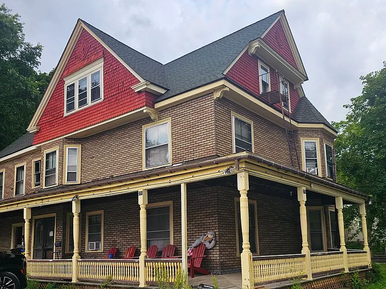 271 Nashua St — Photo 1