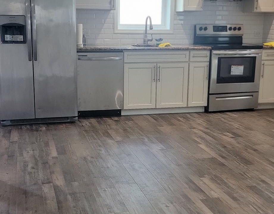1st image of 10 Edna Ave #1