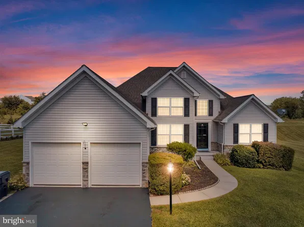 222 Yocom Rd, Douglassville, PA 19518