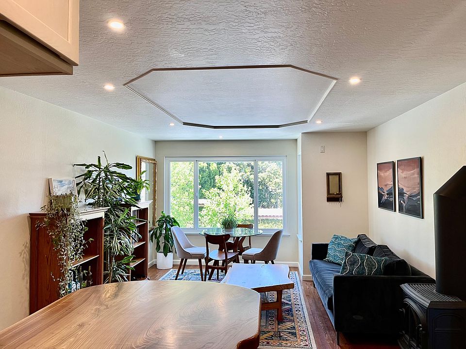 1st image of 219 Cumberland St APT 3