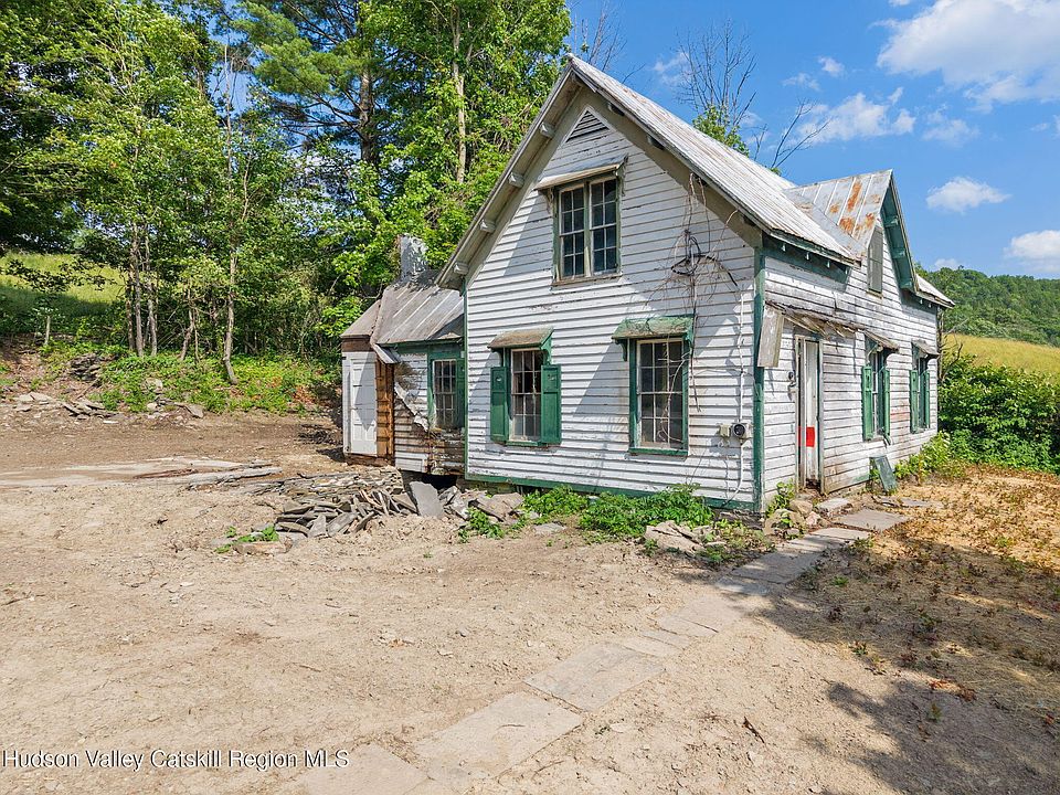 1st image of 132 Debar Hill Road