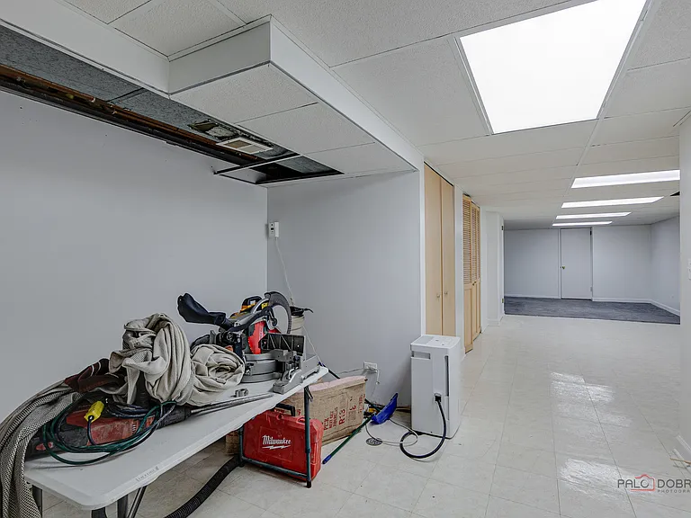 334 Euclid Ave — Photo 28