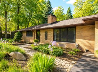 3140 Happy Valley Rd, Jackson, MI 49203