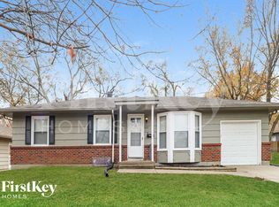 8207 E 85th St, Raytown, MO 64138