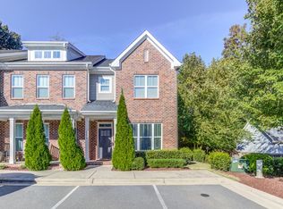 554 Ledbetter Ct, Raleigh, NC 27608