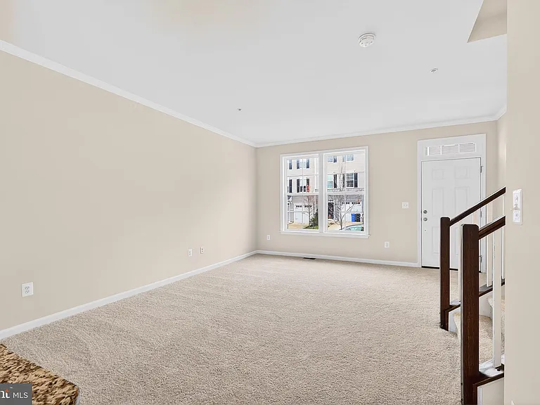 1017 Flester Ln — Photo 5