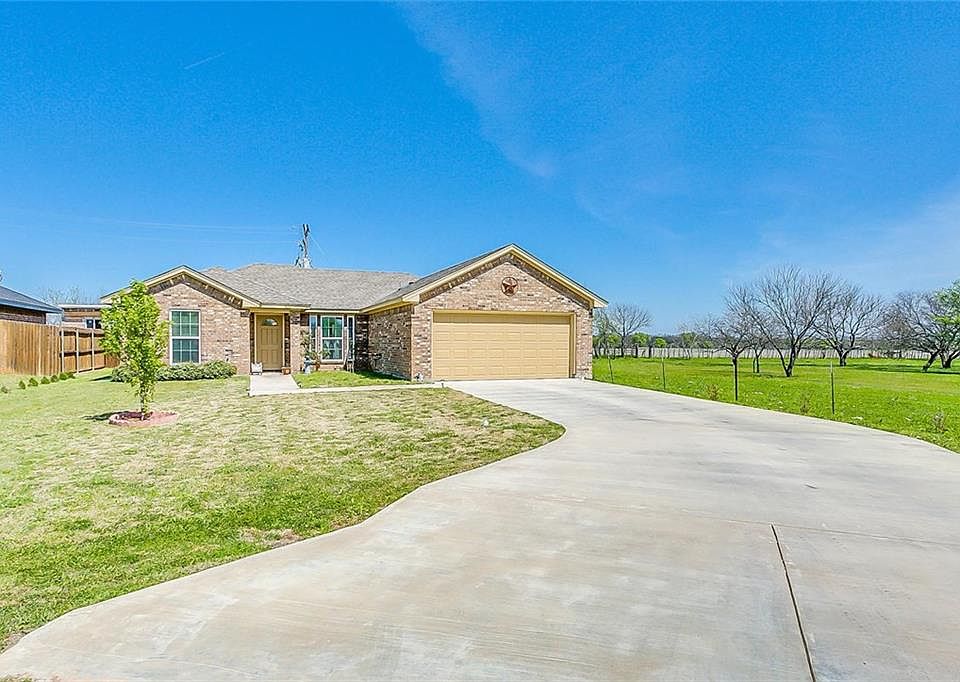 1st image of 400 Mesquite Dr
