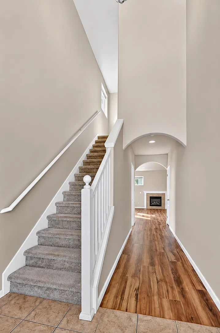 3 bed, 2.5 bath, 1804 sqft, $2,000 — Photo 2