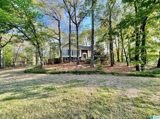 2425 Chandabrook Dr, Pelham, AL 35124