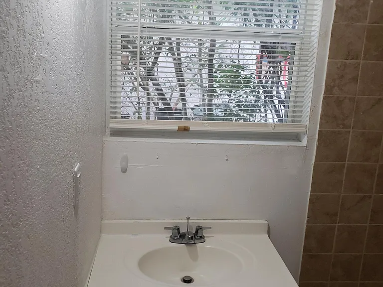 2209 Diamond Dr — Photo 13
