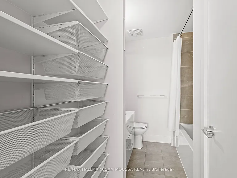 255 Bay St #1208 — Photo 26
