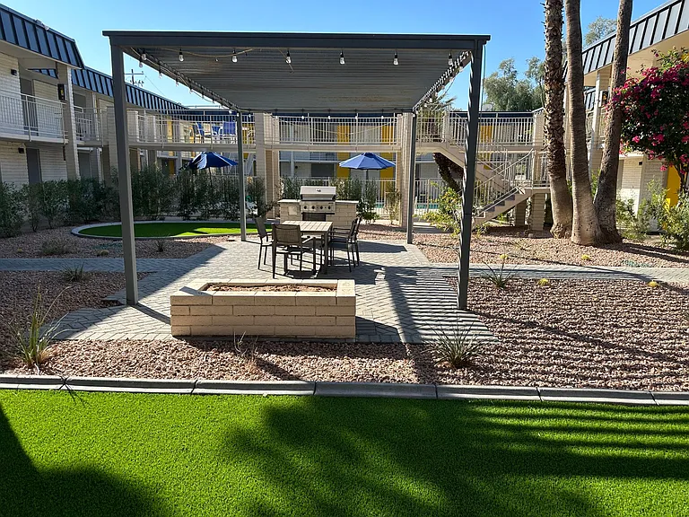 Scottsdale 5th Ave. Apartments — Photo 11