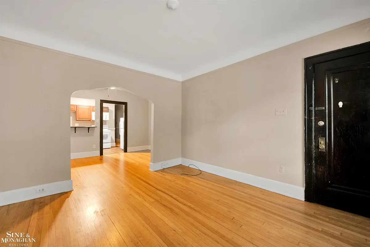Building Photo - 815 Beaconsfield Ave #2N