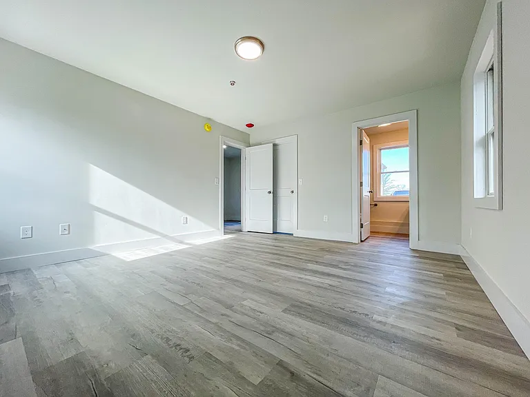 265 Cottage Rd #6 — Photo 35