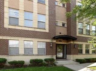 5905 W Corcoran Pl APT 3W, Chicago, IL