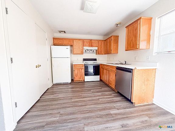 3rd image of 4305 Shawn Dr #C