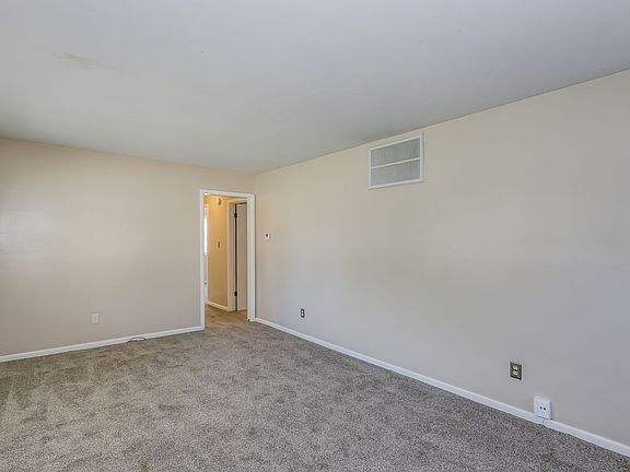 2nd image of 519 S Derby Ave