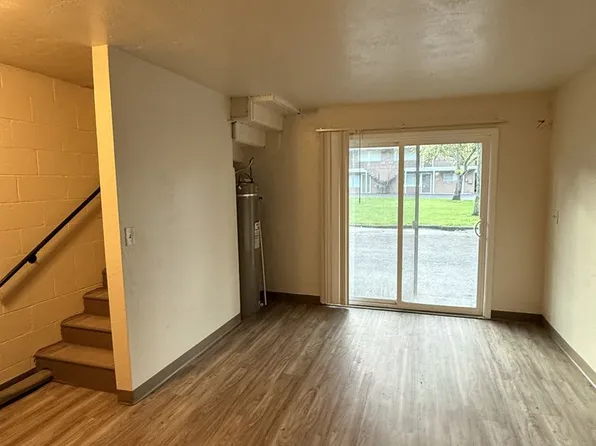 453-132 Stoneway Apartments, 132 Stoneway Dr NW #186, Salem, OR 97304