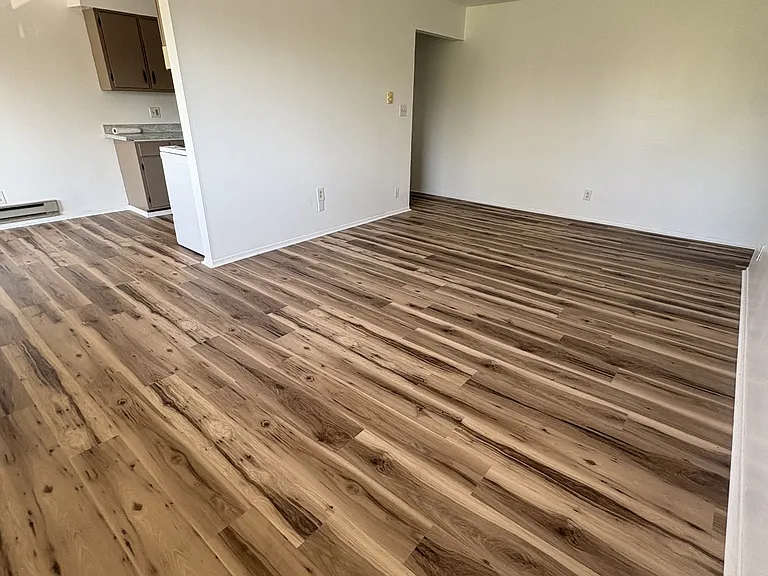744 E Michigan Ave — Photo 13