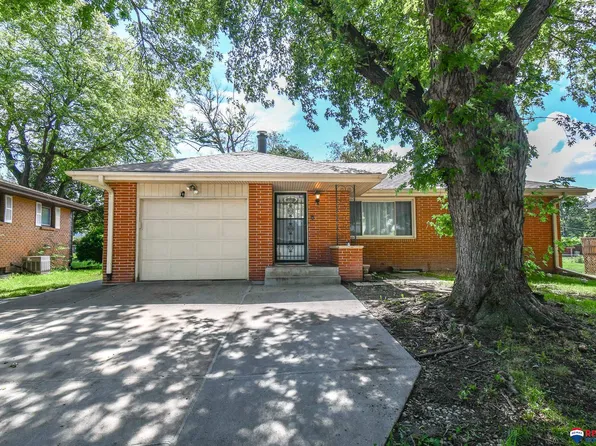 4720 S 47th St, Lincoln, NE 68516