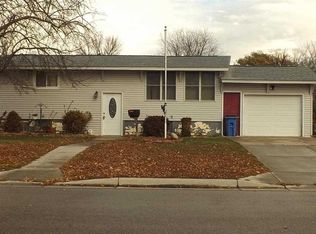 814 6th Ave, Madison, MN 56256