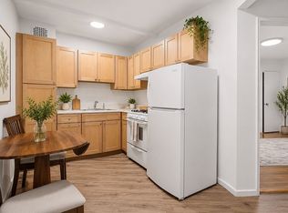 7445 Yellowstone Blvd APT 3D, Flushing, NY 11374