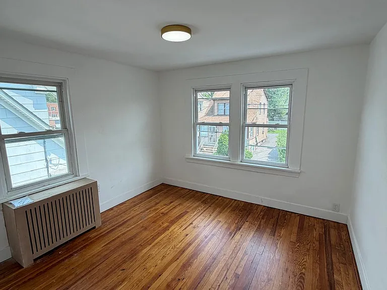 27 Roselyn Pl — Photo 10
