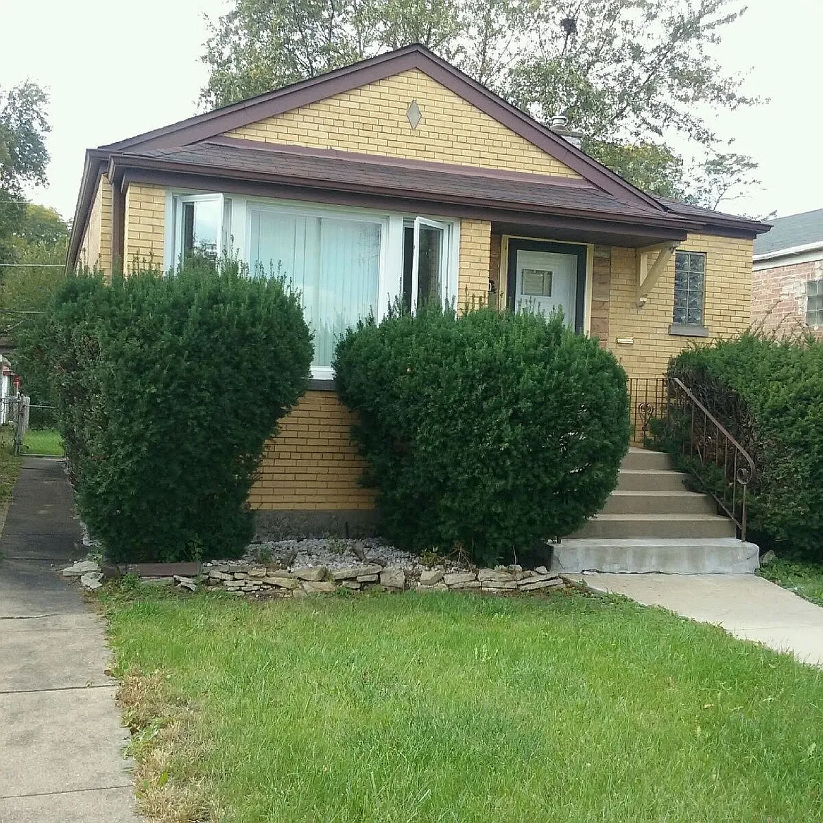 14520 S Edbrooke Ave photo 1