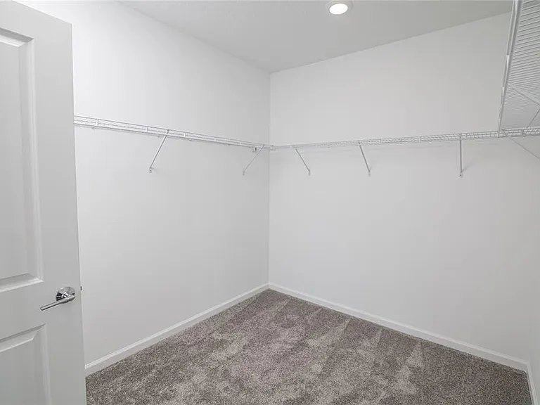 2642 Runners Cir — Photo 36