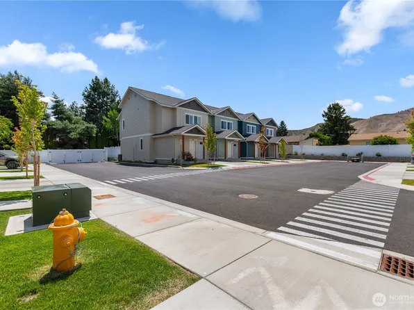 1030 Finch Lane #E2, Wenatchee, WA 98801