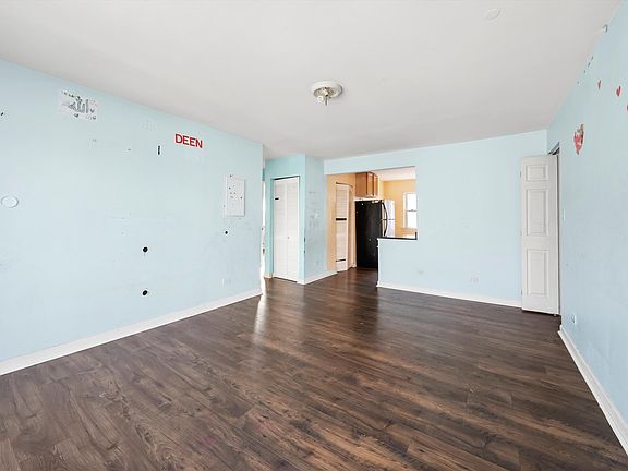 3rd image of 6022 N Wolcott Ave APT 301