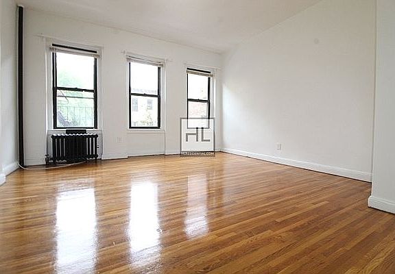 2nd image of 481 Saint Johns Pl #C2