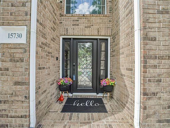 3rd image of 15730 Lake Loop Dr
