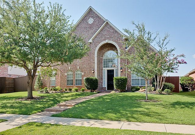 1st image of 4529 Saint James Dr