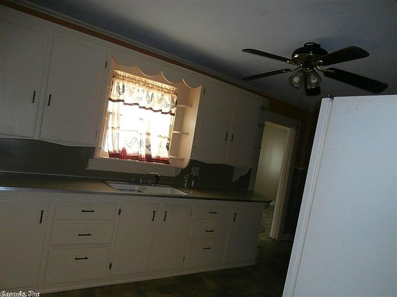 5th image of 1007 E Sullenberger Ave