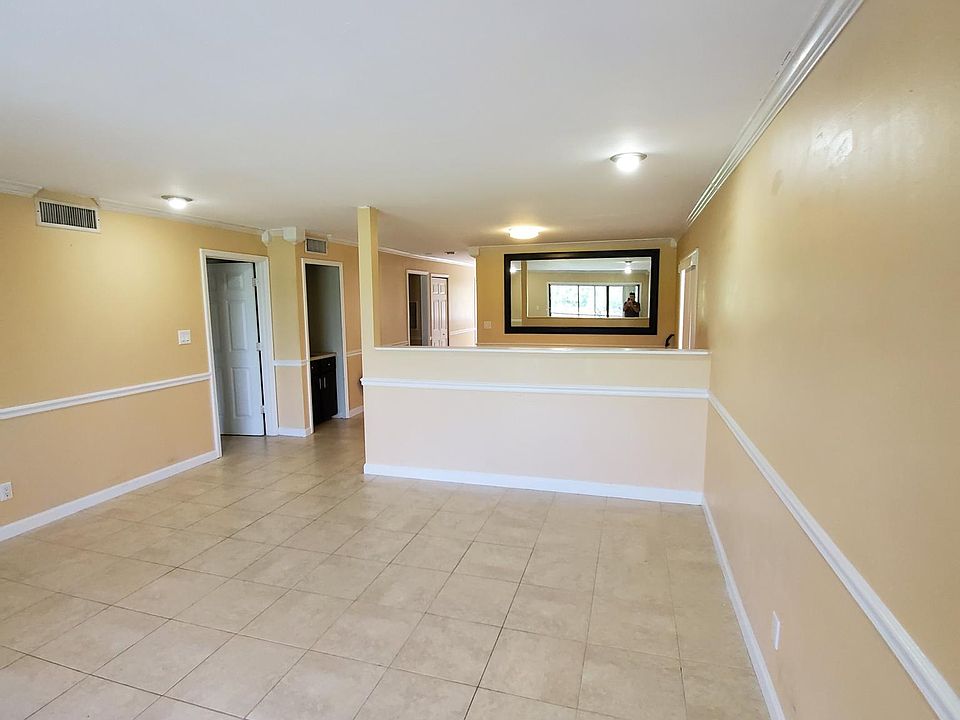 1st image of 7343 Constitution Cir APT 3