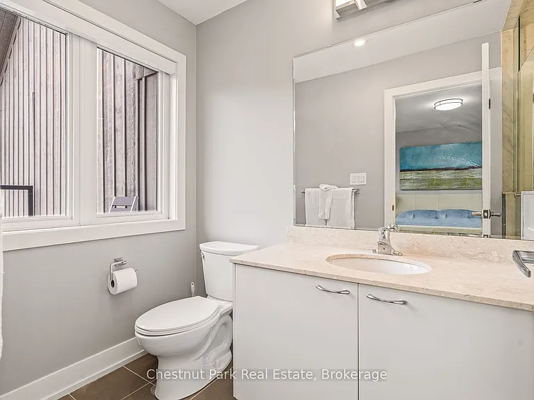 65 Rockmount Cres — Photo 21
