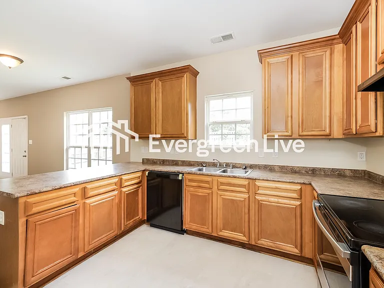 8808 Stony Glen Dr — Photo 6