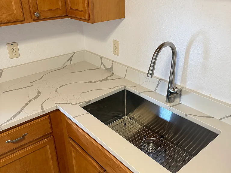1719 Adams St NE #4 — Photo 7