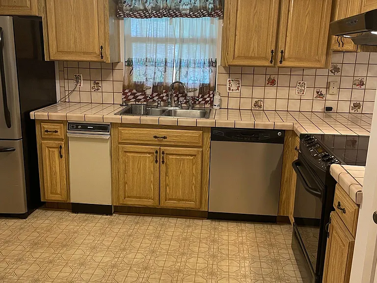 1856 Guatemala Blvd — Photo 7