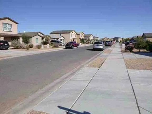 Exterior Neighborhood (street photo)