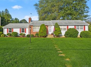 50 Elliott Rd, Trumbull, CT 06611