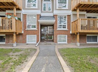 520 Fenerty Ct #3, Ottawa, ON K2L3B1