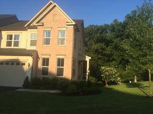 9334 Angel Falls St, Bristow, VA 20136