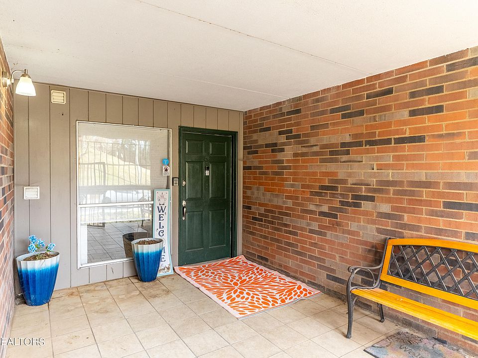 1st image of 456 Berlin Dr #167