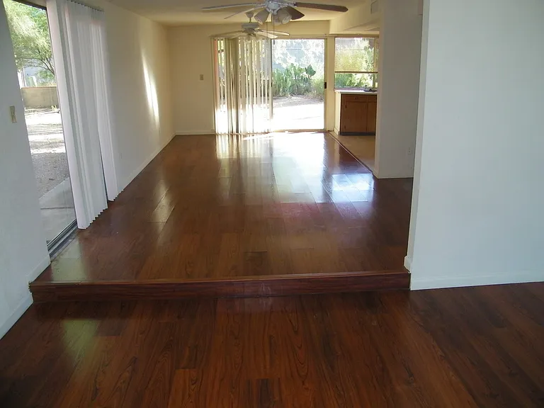 618 N Medford Dr — Photo 5