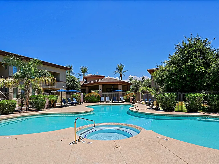 Santana Ridge Luxury Apartments — Photo 20