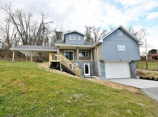 8 Giffin Dr, Canonsburg, PA 15317